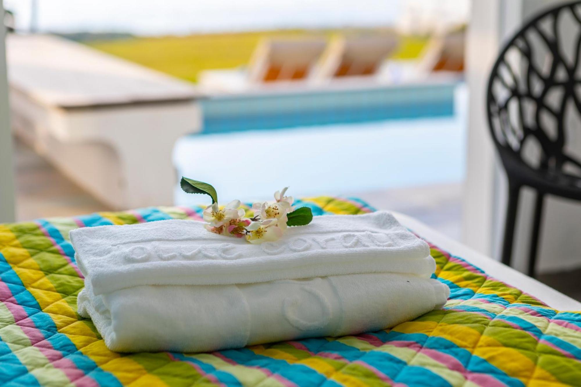 Blue Coral Beach Villas Three Exclusive Villas - Poseidon - Nautilus - Oceanos - And - Baby Coral Bungalow Корал-Бэй Экстерьер фото